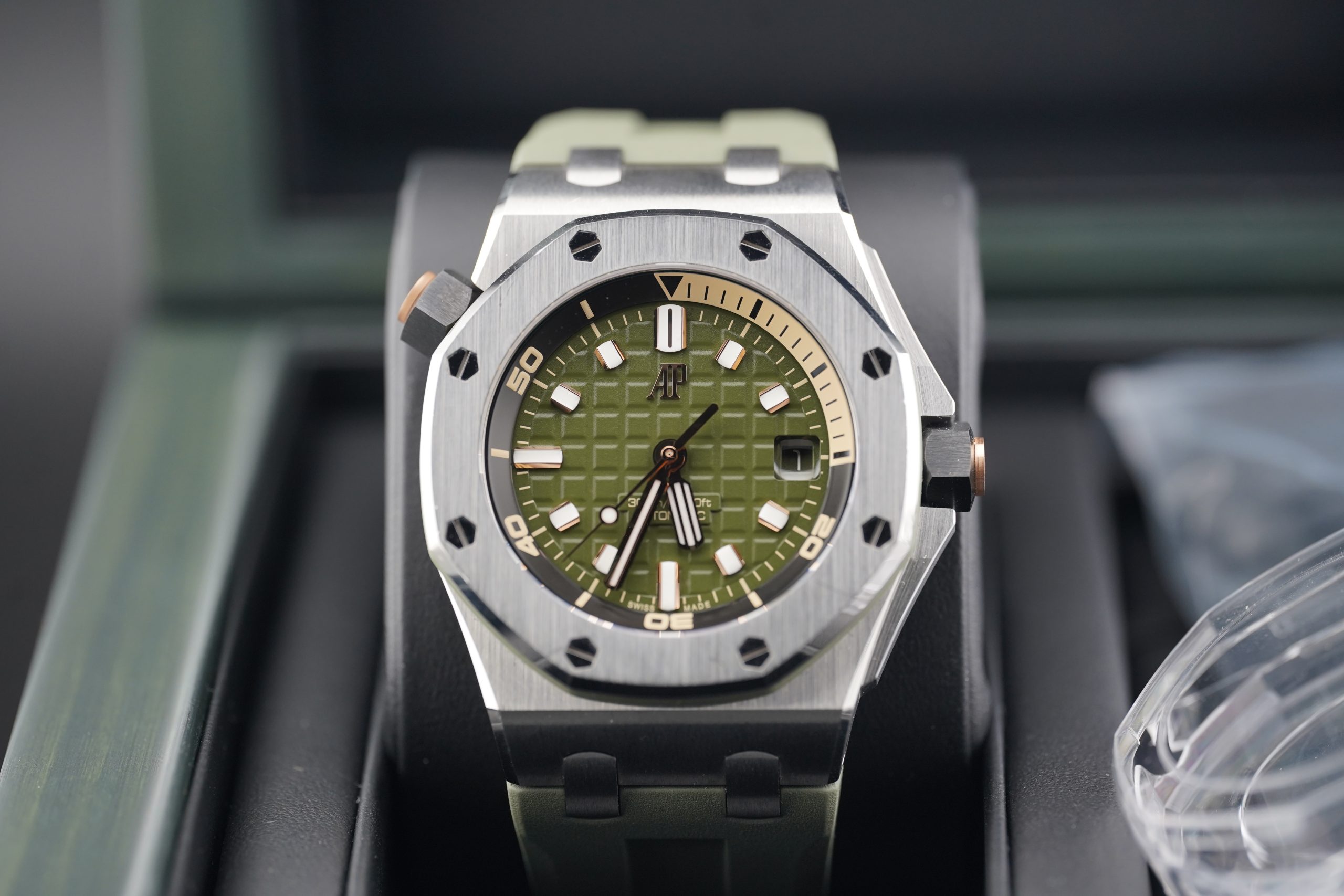 Audemars Piguet Royal Oak Offshore Diver 42mm Diver Green - NY Watch Market