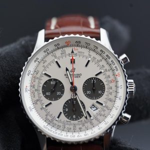 Breitling Navitimer 1 B01 Chronograph  43mm Ab012