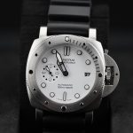 Panerai Submersible Bianco White 42mm Pam01223