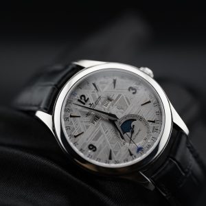 Jaeger-LeCoultre Master Calendar Q1558421 PreOwned with box and papers 39mm Silver Dial Moonphase
