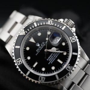 Rolex Submariner Date 16610 – A-Serial “SWISS Only” • Collector Set | Stainless Steel 40mm Serviced by Rolex in 2023 (card in pictures)