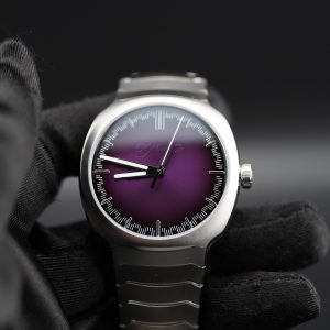 H. Moser & Cie. Streamliner Centre Seconds Purple Haze 6201-1201 – BNIB Full Set