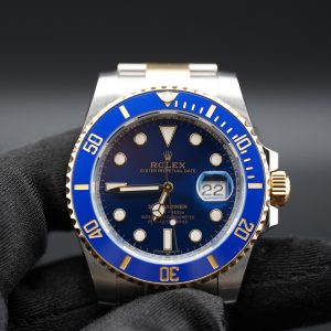 Rolex Submariner Date 116613LB – Two-Tone Bluesy – Full Set