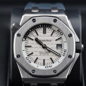 Audemars Piguet Royal Oak Offshore Diver 15710st white dial exhibition caseback