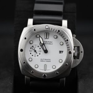 Panerai Submersible Bianco White 42mm Pam01223