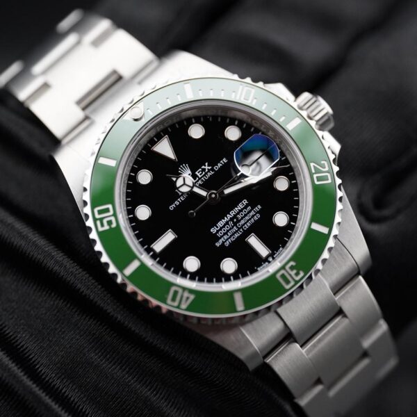 Rolex Submariner Date New 2026 Submariner Date Green Dial “Starbucks” 126610lv
