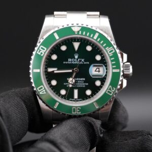 Rolex Submariner Date 116610LV “Hulk” Full Set Pre-Owned