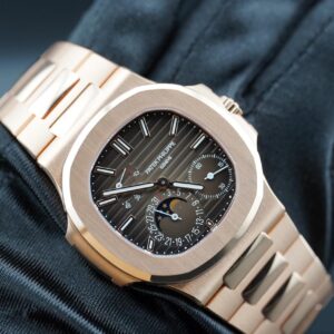 Patek Philippe Nautilus 5712/1R Rose Gold Moon Phase Fullset