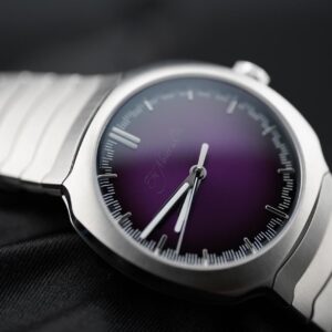 H.Moser & Cie. BNIB Streamliner Centre Seconds Purple Haze Fullset 2025