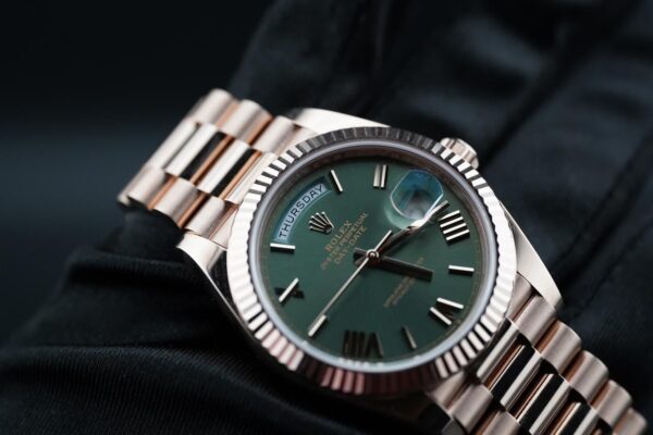 Rolex Day-Date 228235 Olive Green Dial Everose Gold BNIB Full Set 2026