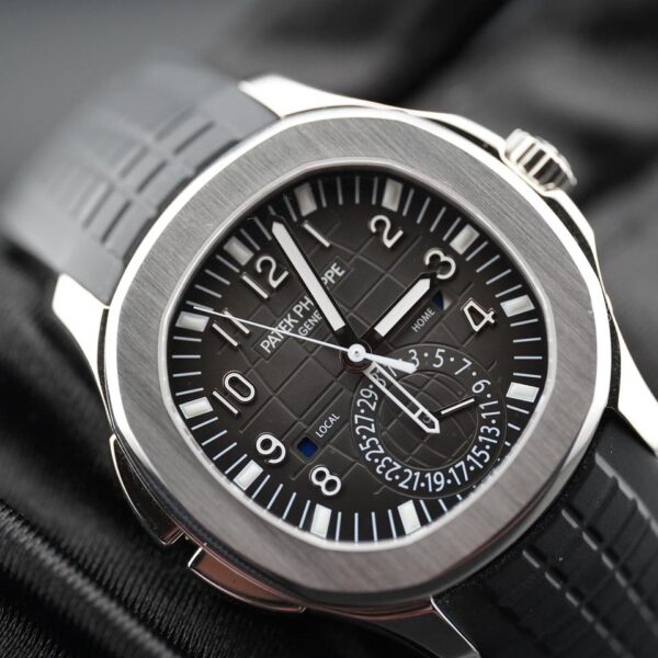 Patek Philippe Aquanaut Travel Time 5164A-001 2014 Full Set – Pre-Owned